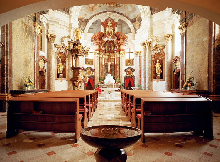 Rekonstrukce interiéru barokního kostela sv. Bartoloměje, Praha