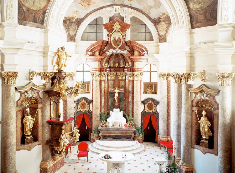 Rekonstrukce interiéru barokního kostela sv. Bartoloměje, Praha