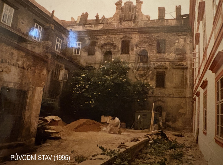 Rekonstrukce interiéru barokního kostela sv. Bartoloměje, Praha