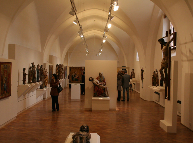 Expozice gotiky AJG v Hluboké nad Vltavou