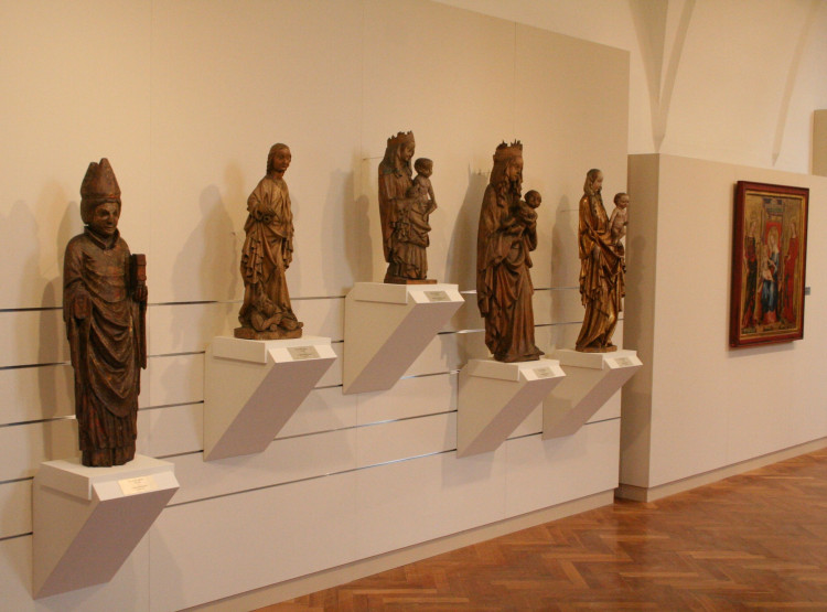 Expozice gotiky AJG v Hluboké nad Vltavou